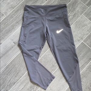 Nike Mesh Capri